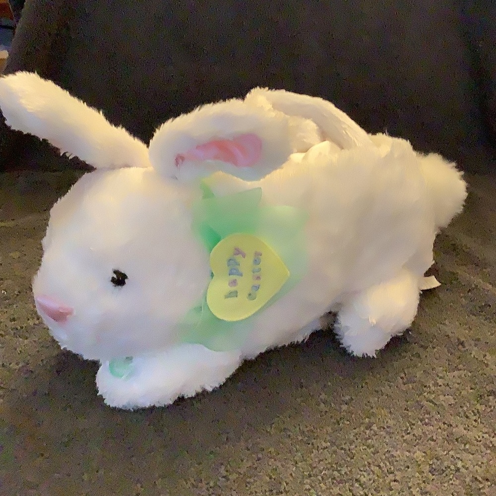 Retired Hallmark Easter animated basket